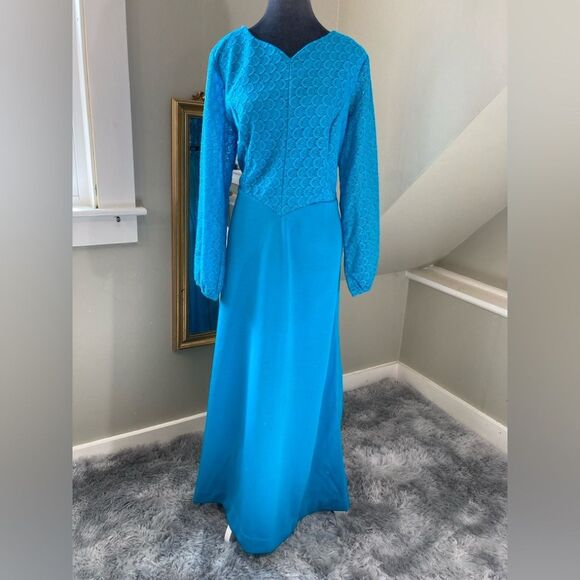 Vintage 70s XL Turquoise Long Sleeve Lacy Maxi Hostess Dress - Picture 1 of 11